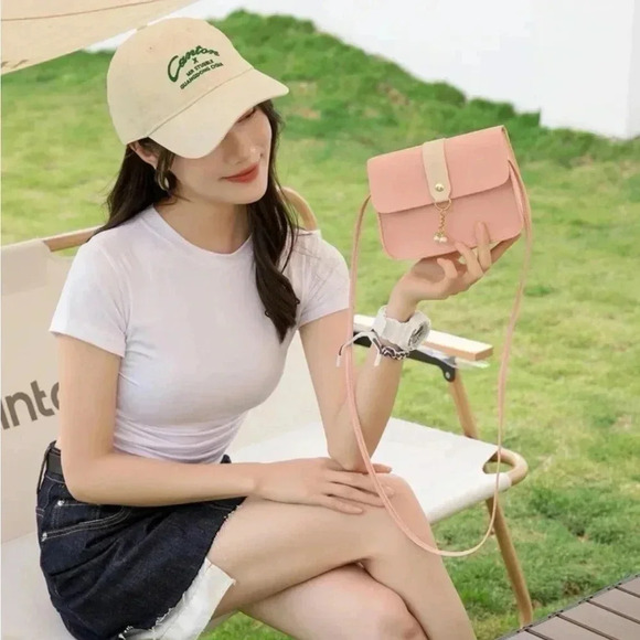 ⚠️Clearance Pink Mini Square Crossbody Bag - Picture 2 of 7